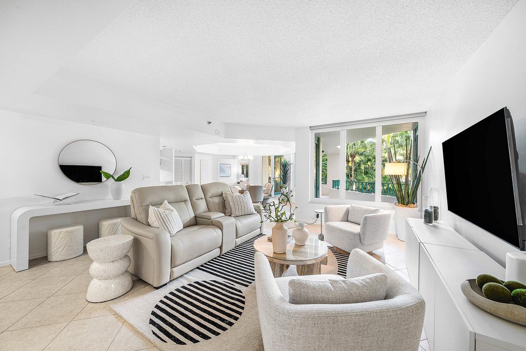 Photo of 100 SE 5th Avenue #210, Boca Raton, FL 33432 (MLS # R11149851)