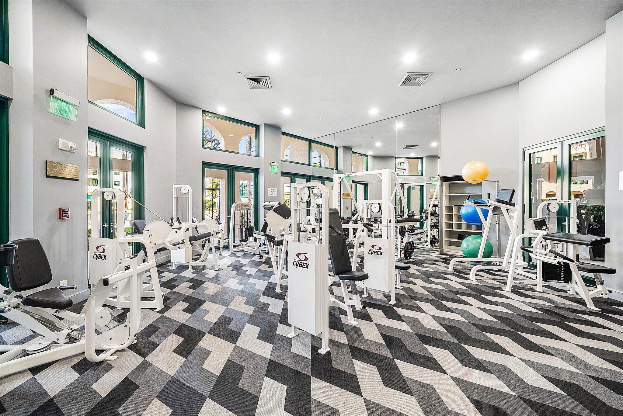 MIZNER COURT CONDO - Residential