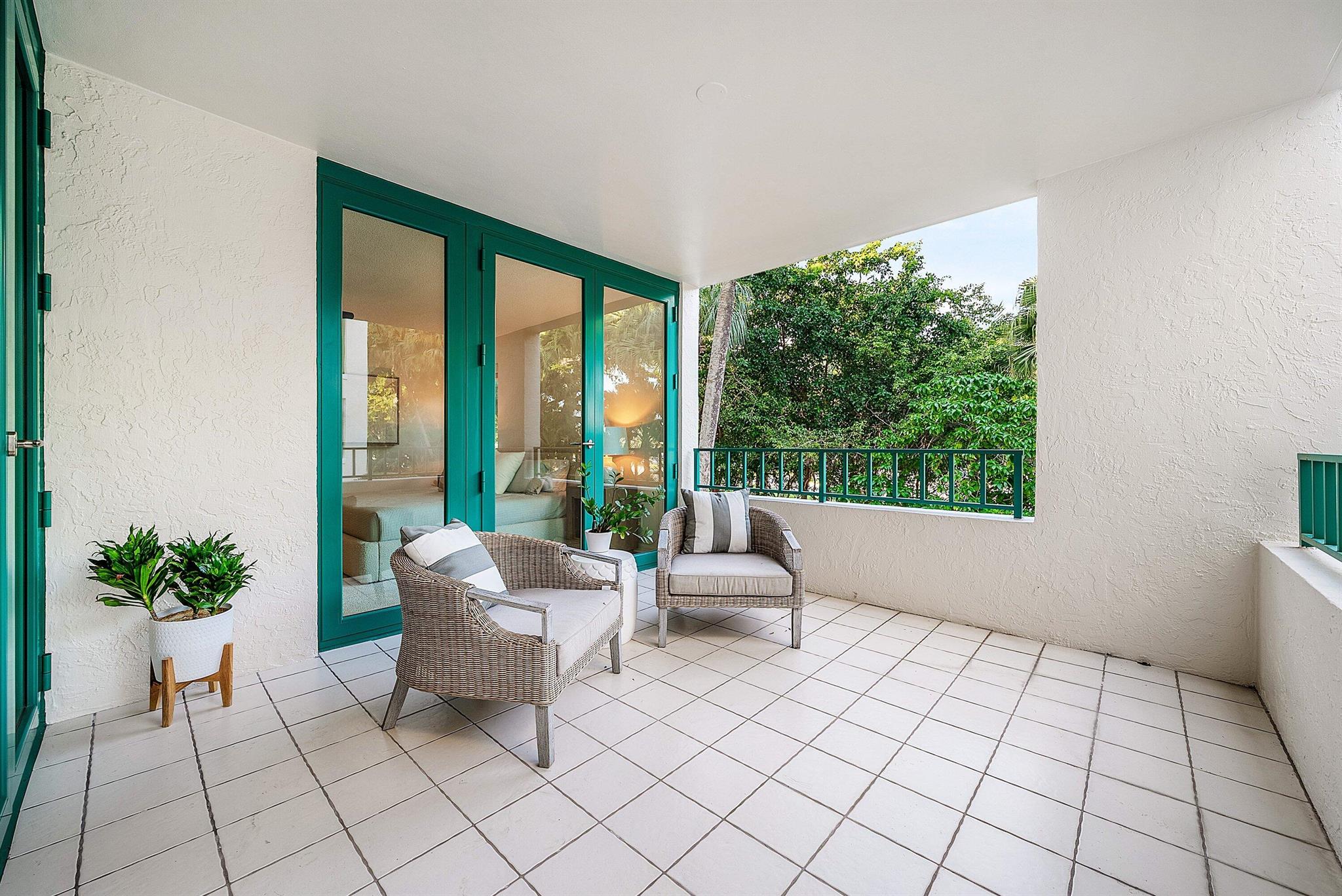 MIZNER COURT CONDO - Residential