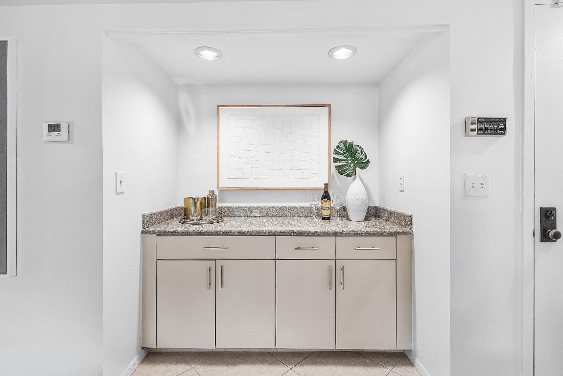 100 SE 5th Avenue 210