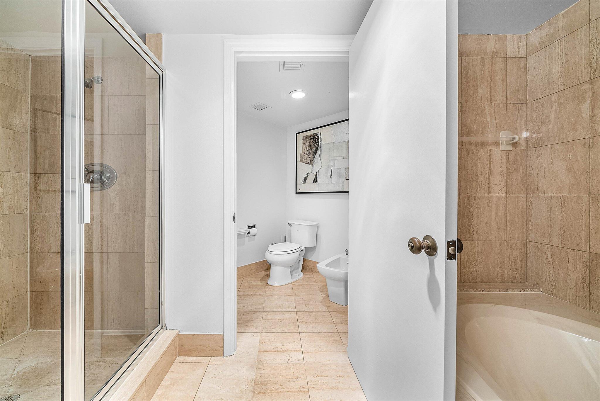 MIZNER COURT CONDO - Residential