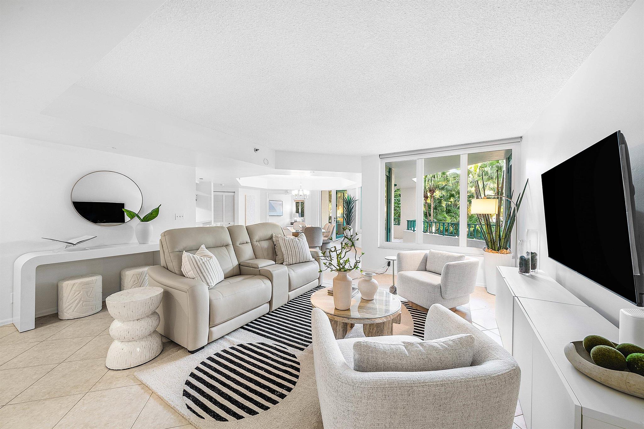 MIZNER COURT CONDO - Residential