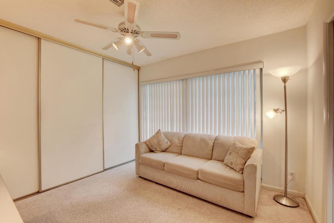 PALM GREENS AT VILLA DEL RAY CONDO II - Residential