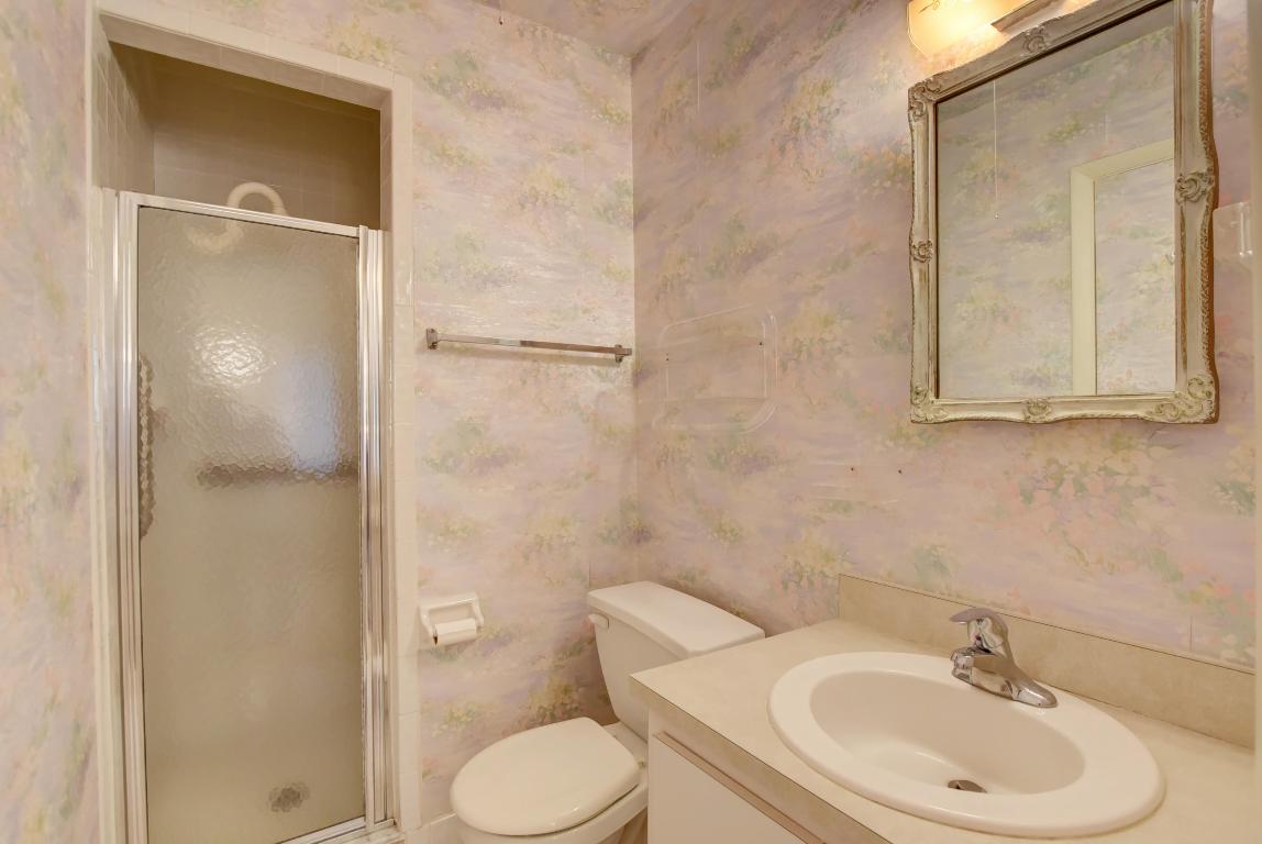 PALM GREENS AT VILLA DEL RAY CONDO II - Residential