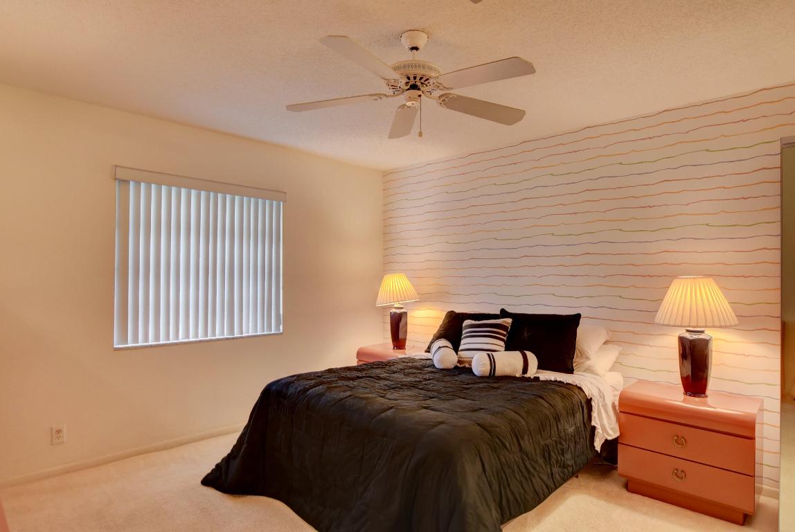 PALM GREENS AT VILLA DEL RAY CONDO II - Residential