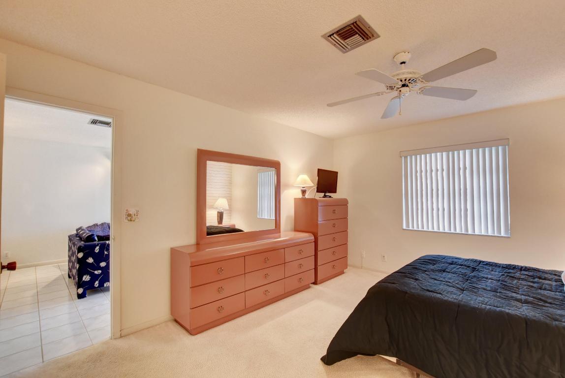 PALM GREENS AT VILLA DEL RAY CONDO II - Residential