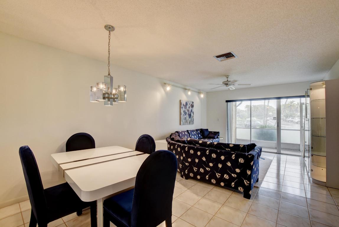 PALM GREENS AT VILLA DEL RAY CONDO II - Residential