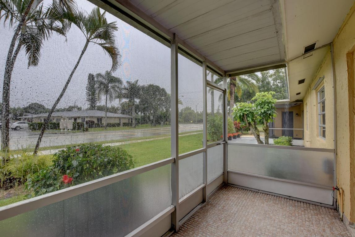 PALM GREENS AT VILLA DEL RAY CONDO II - Residential