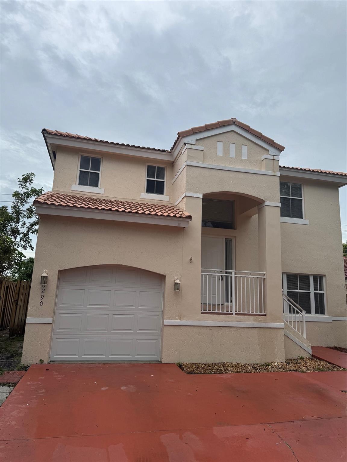 Beautiful 3-bedroom, 2.5-bathroom single-family home located in the highly sought-Las brisas at Coral Bay gated community in Margate. This spacious home features an open floor plan, one-car garage, and private pool with a fully fenced backyard—perfect for entertaining and relaxation. Enjoy tile floors throughout, an updated kitchen, and generous natural light. The master suite includes a walk-in closet and private bath. Conveniently located near shopping, schools, and major highways.
Don't miss the opportunity to live in a peaceful, secure neighborhood with all the comforts of home!