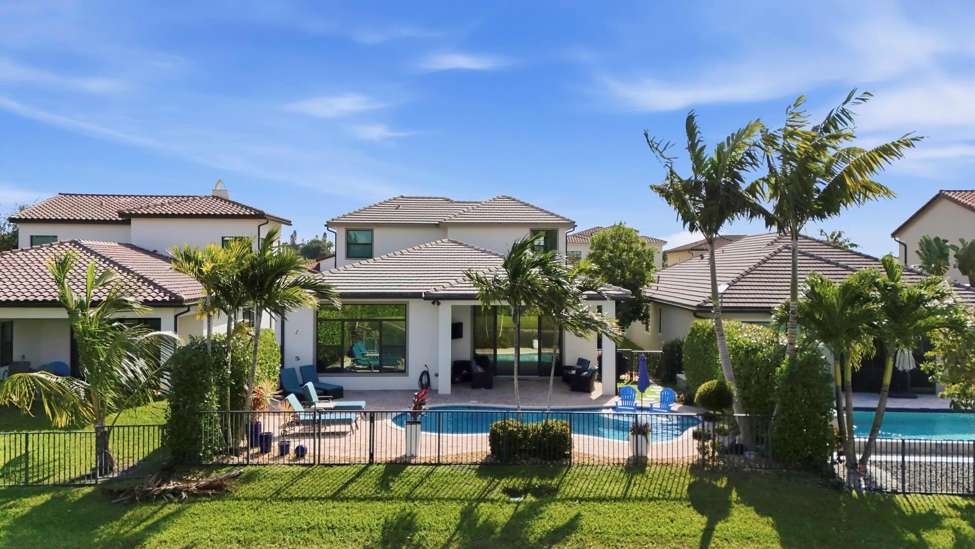PALM MEADOWS ESTATES - Residential