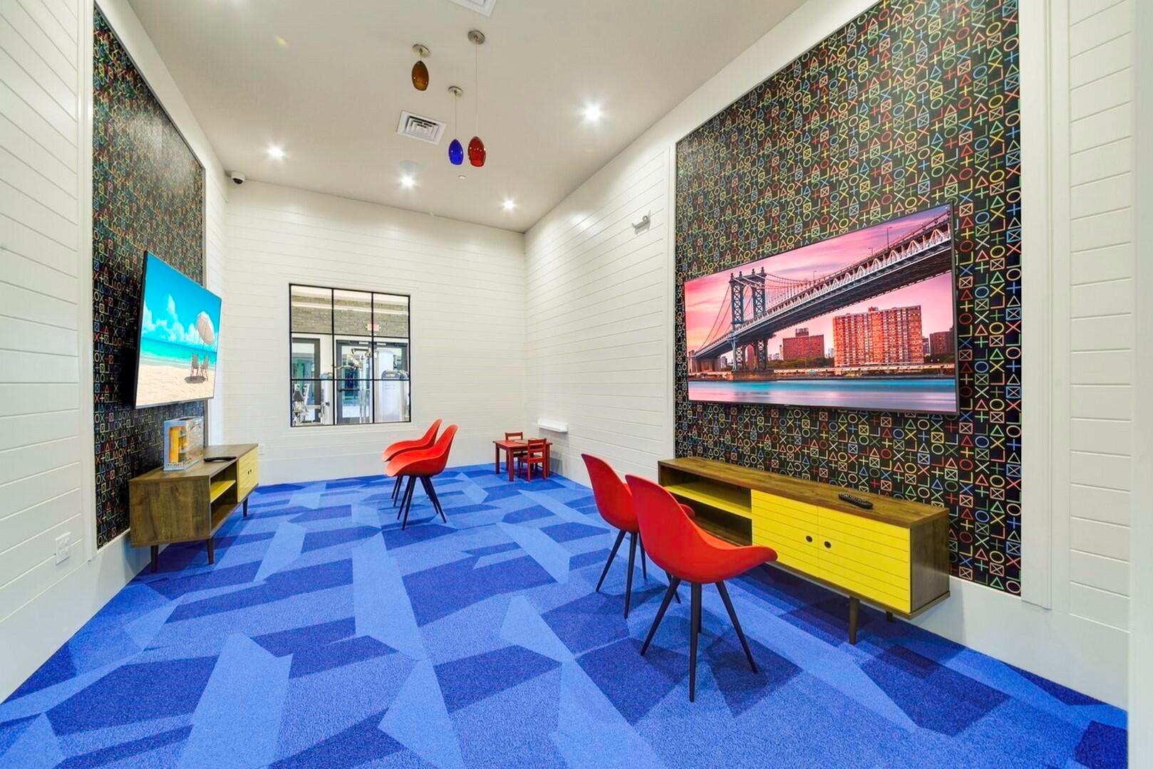 PALM MEADOWS ESTATES - Residential