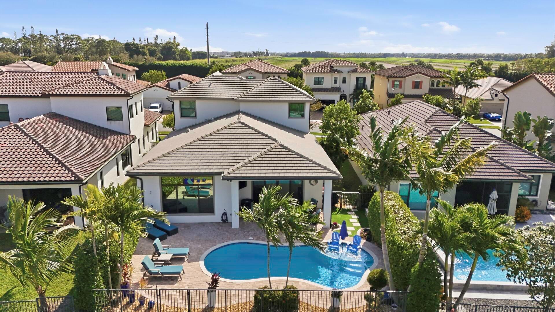 PALM MEADOWS ESTATES - Residential