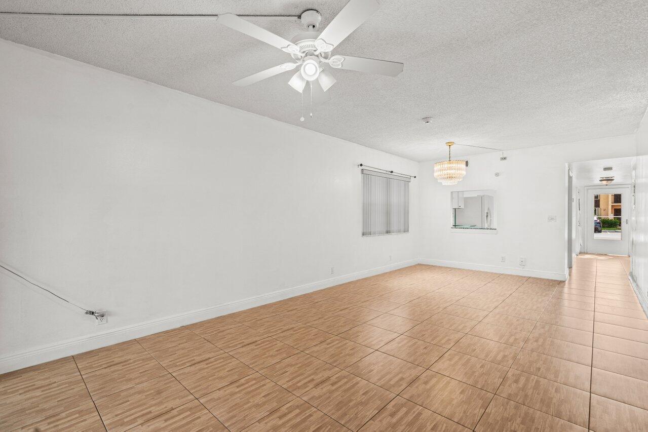 FOREST HILL VILLAS G - Residential