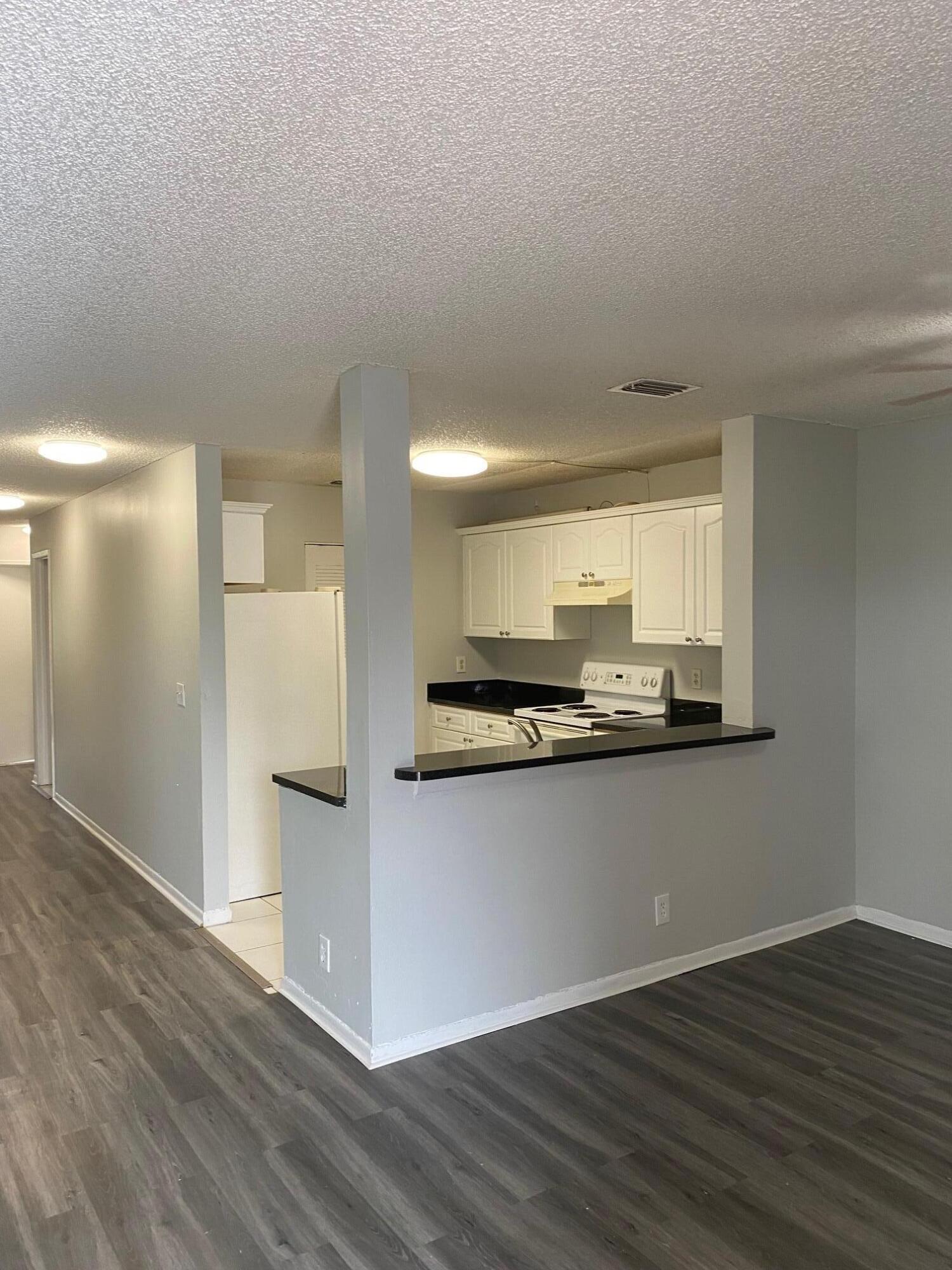 11453 NW 35th Street