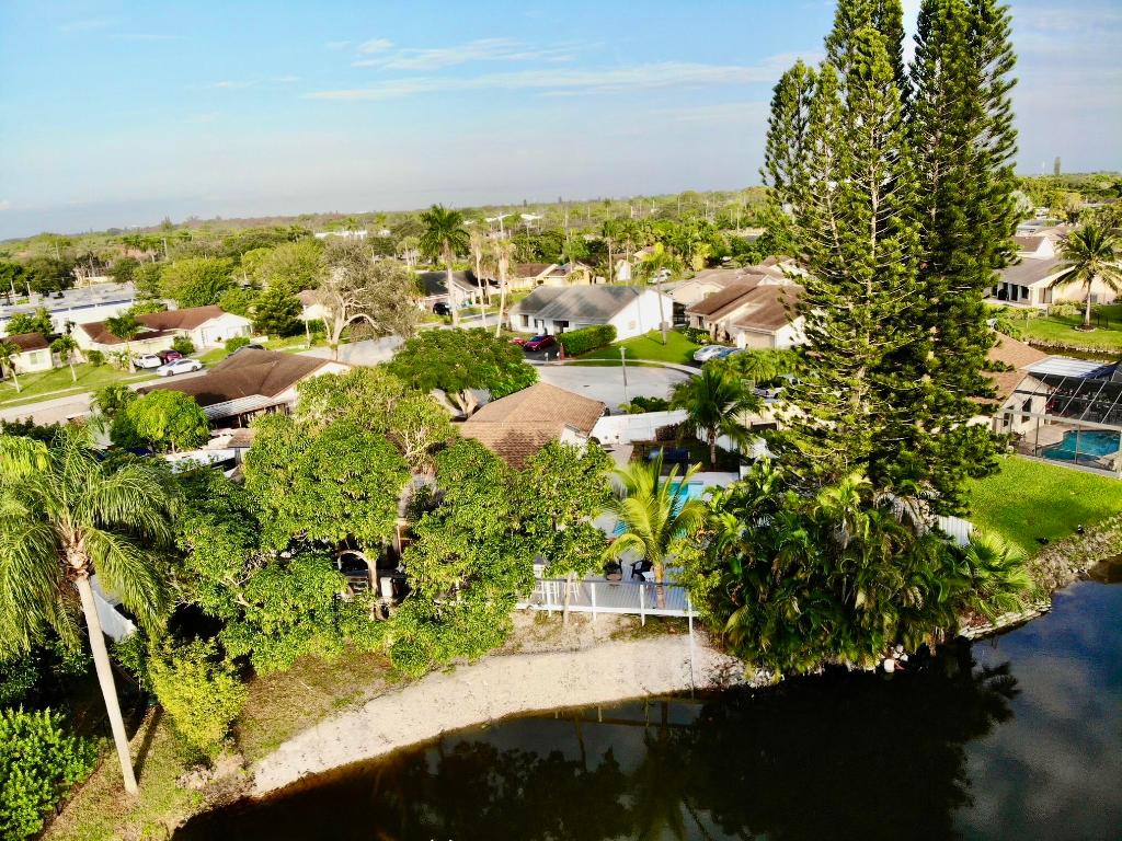 HERITAGE PINES - Residential