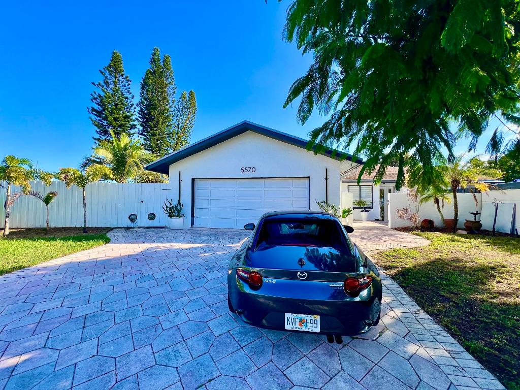 HERITAGE PINES - Residential