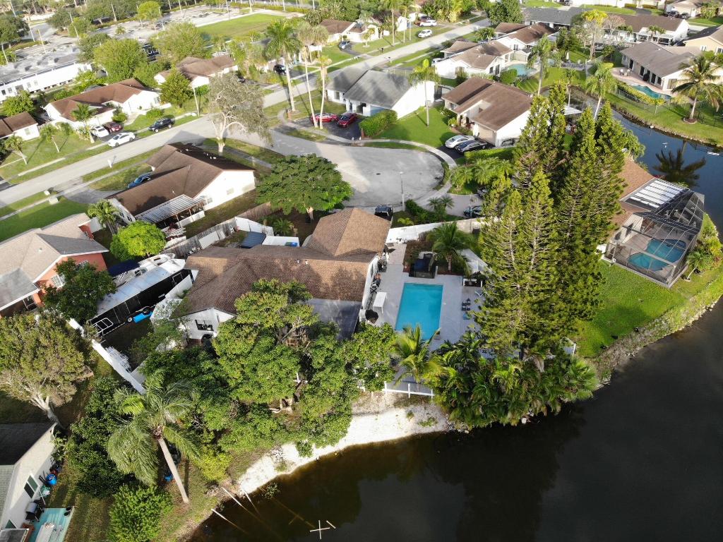 HERITAGE PINES - Residential