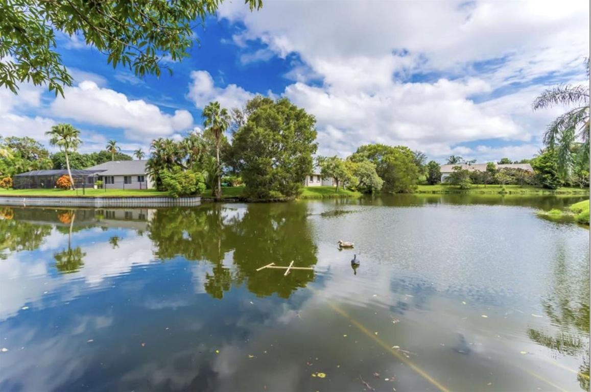 HERITAGE PINES - Residential