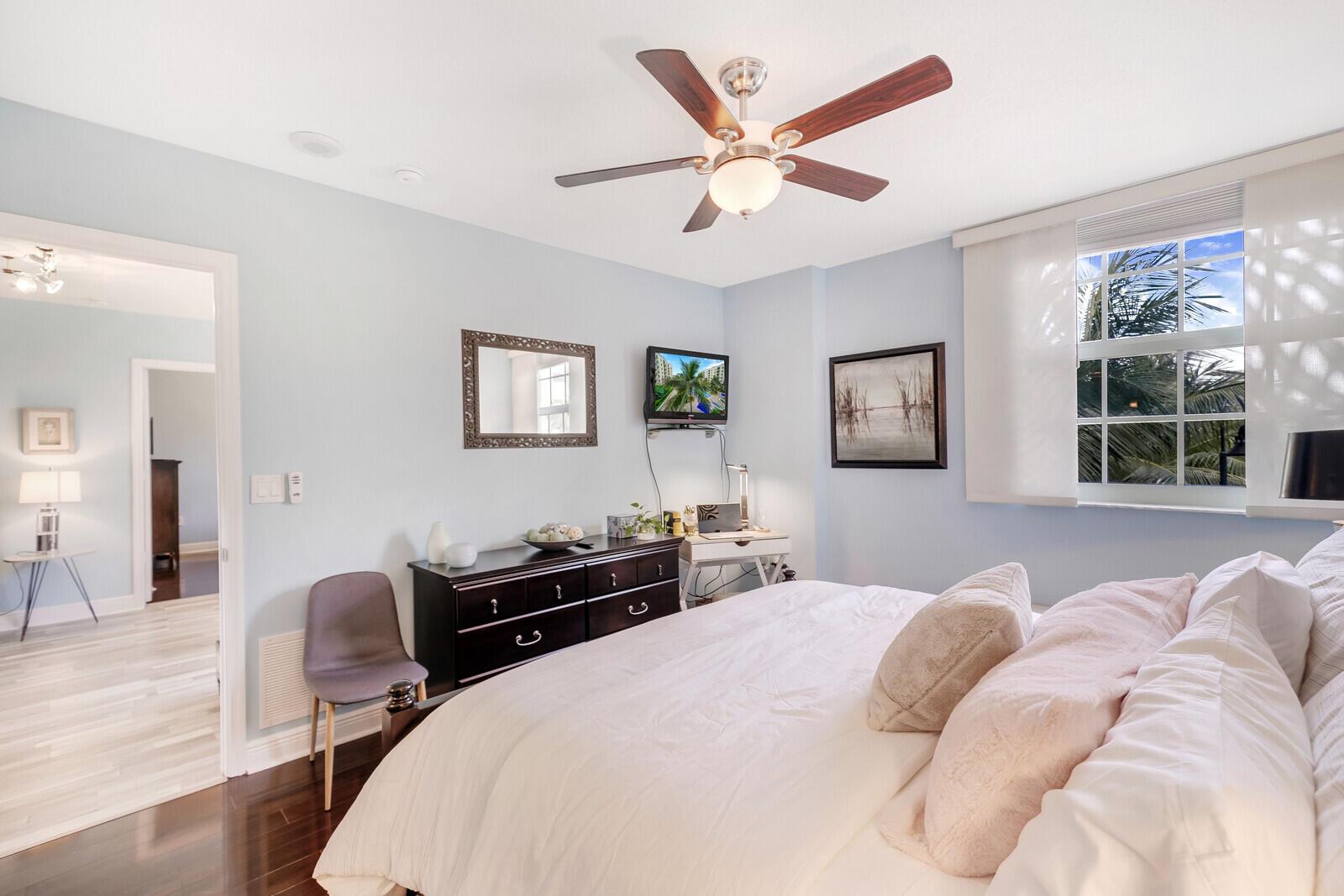 610 CLEMATIS CONDO - Residential Lease