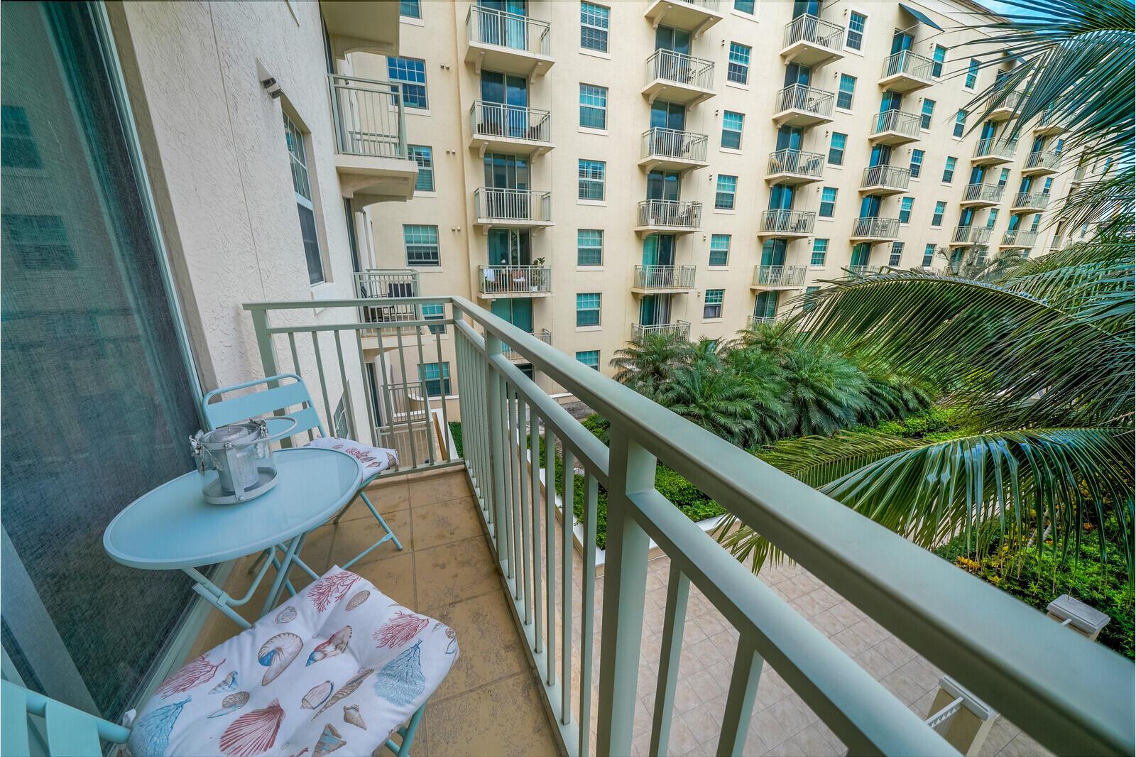 610 CLEMATIS CONDO - Residential Lease