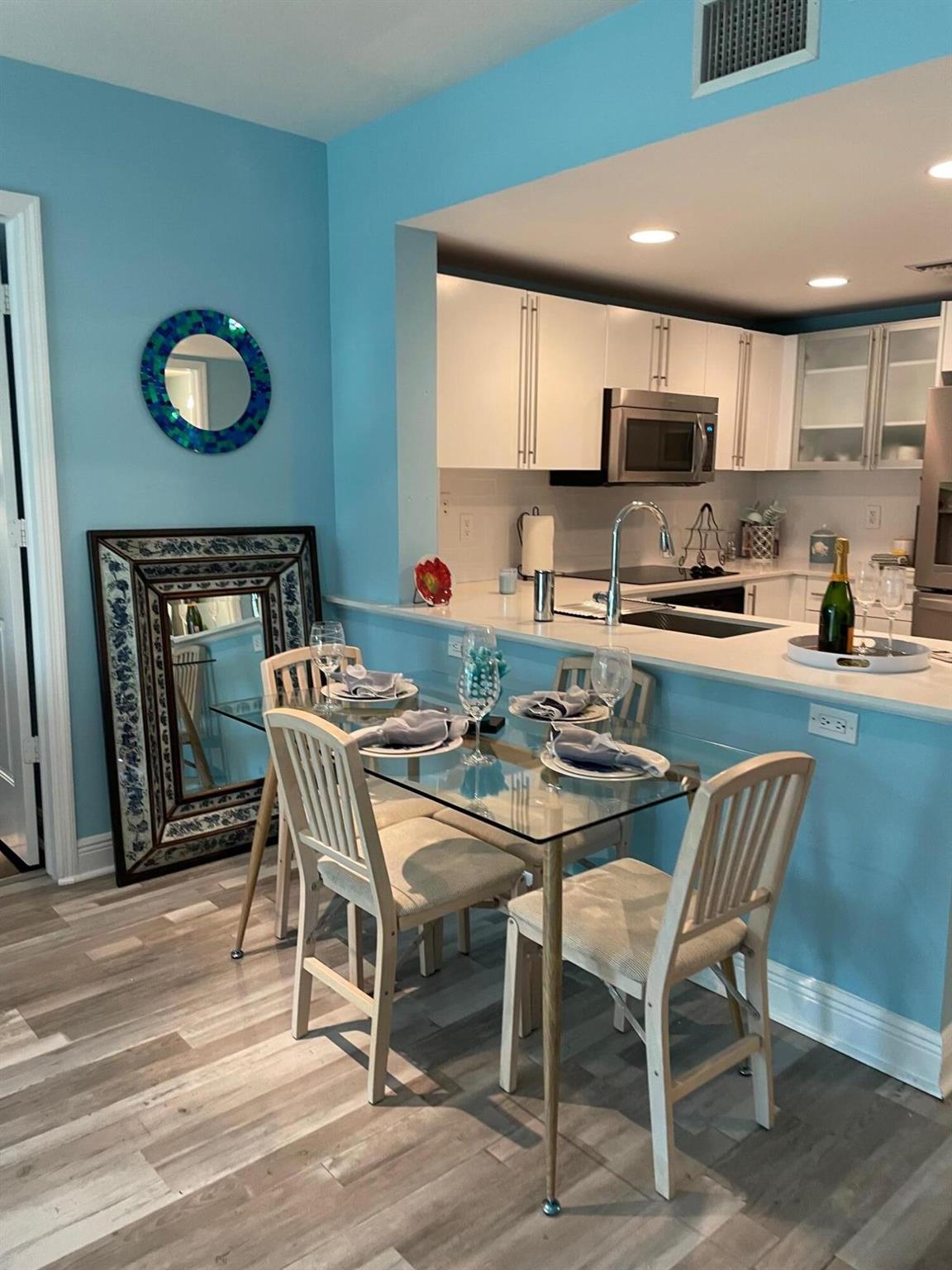 610 CLEMATIS CONDO - Residential Lease