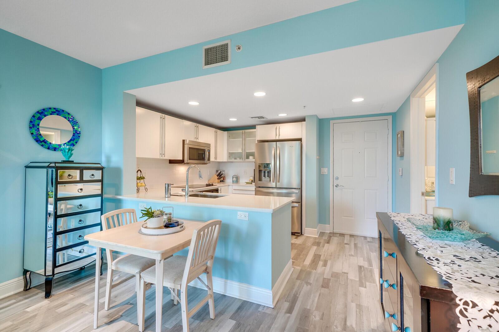 610 CLEMATIS CONDO - Residential Lease