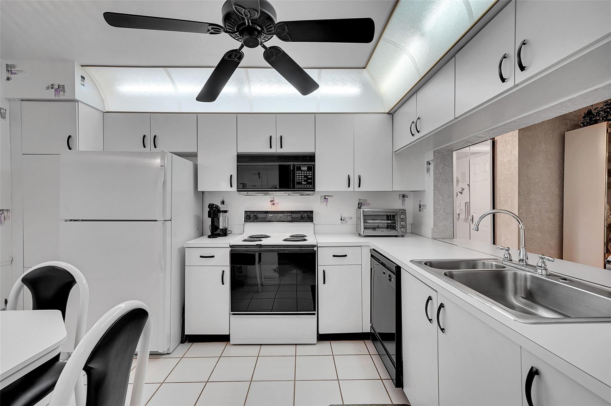 Sunrise Lakes Phase 4 - Residential