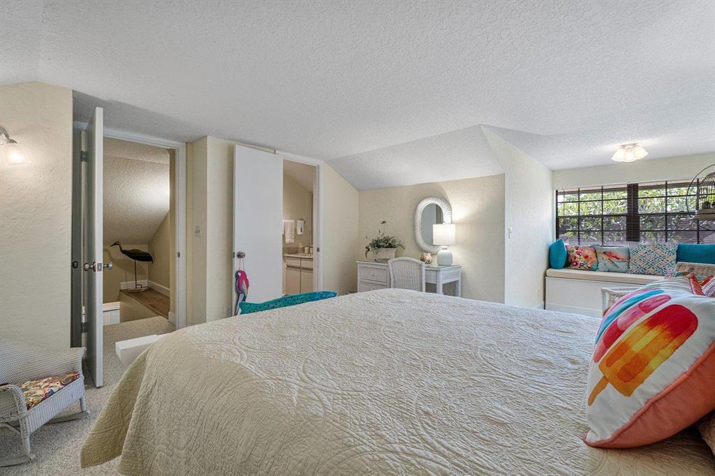 SUGAR POND MANOR OF WELLINGTON - Residential