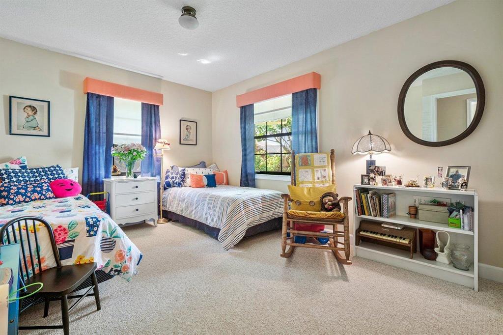 SUGAR POND MANOR OF WELLINGTON - Residential