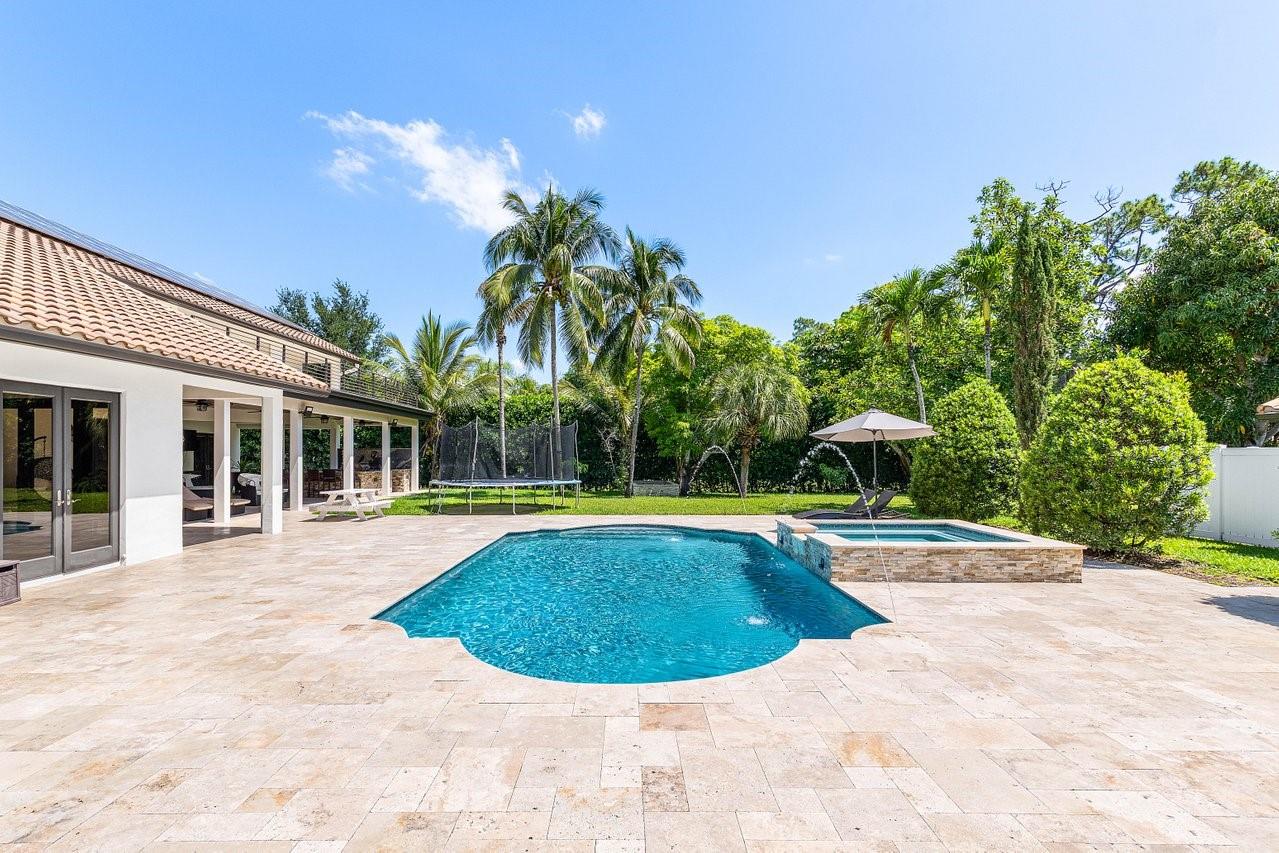 Pine Tree Estates - Residential