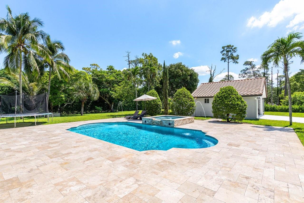 Pine Tree Estates - Residential