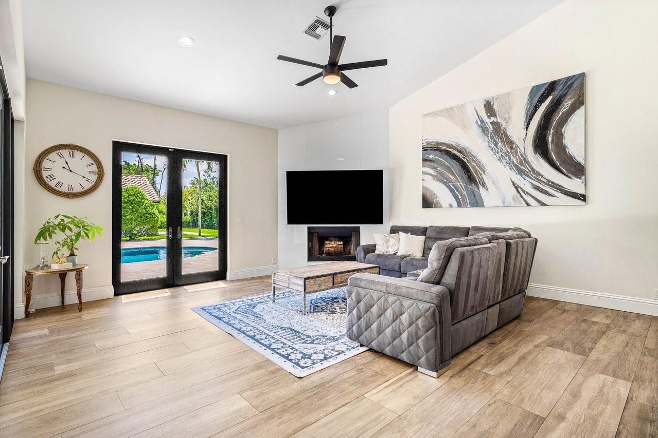 Pine Tree Estates - Residential