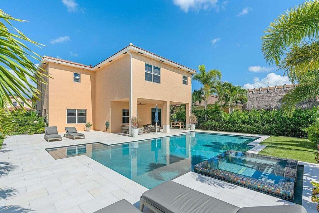 Photo of 160 Rudder Cay Way, Jupiter, FL 33458 (MLS # R11095607)