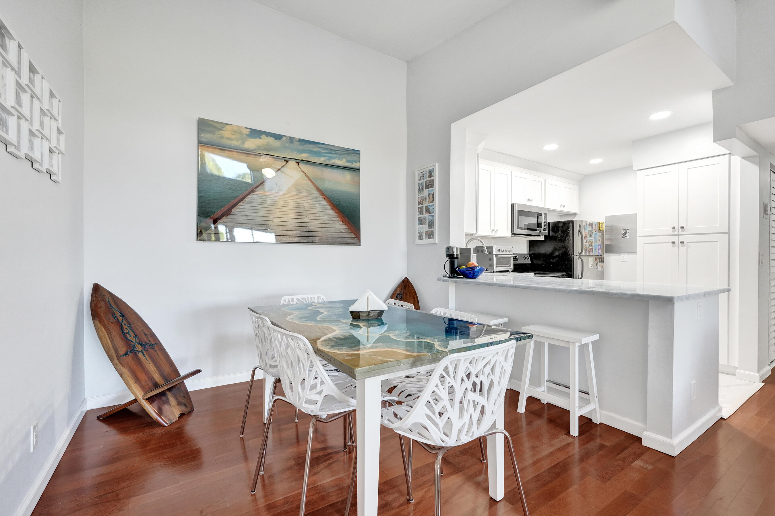 PALM CLUB VILLAGE I - Residential Lease