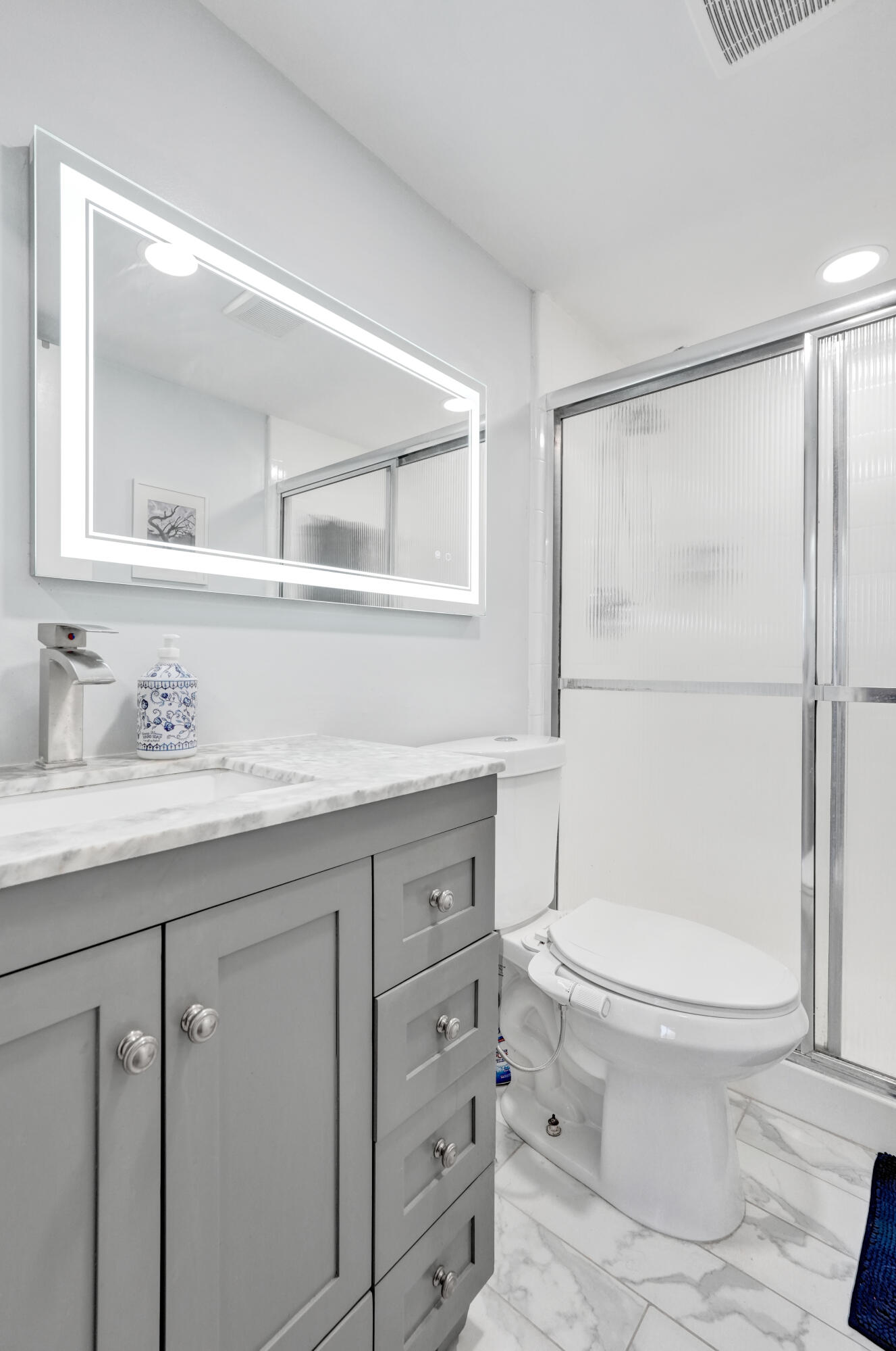 PALM CLUB VILLAGE I - Residential Lease