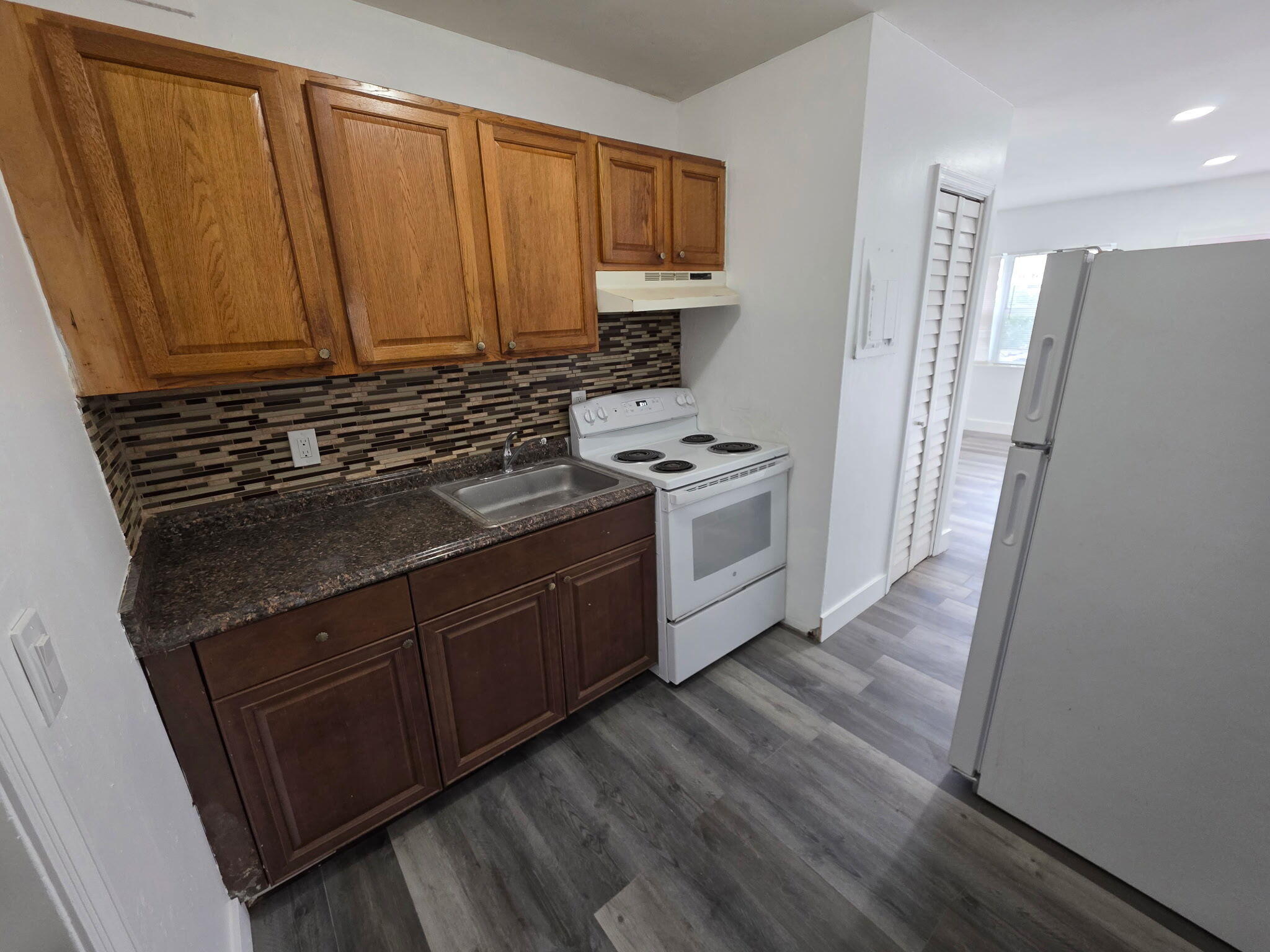 1021 Henrietta Avenue 1019-5