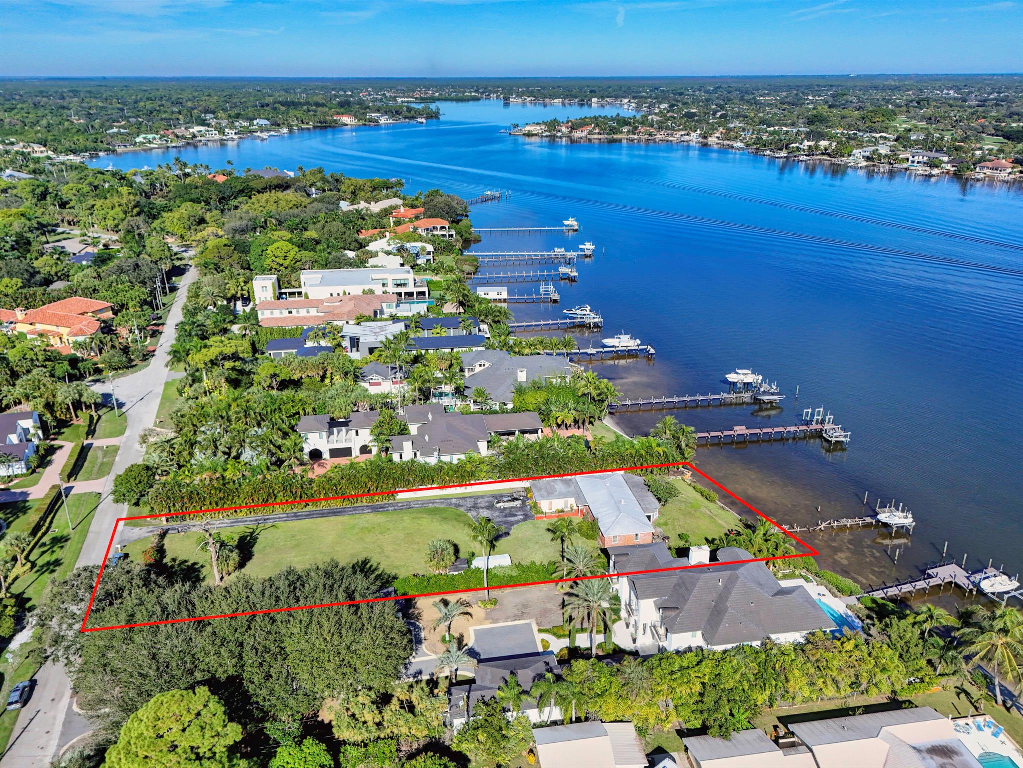 PENNOCK POINT - Land