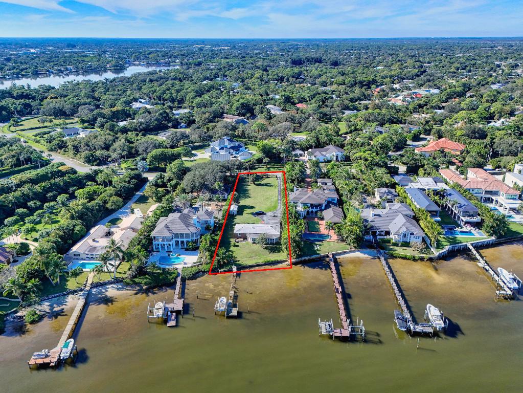 PENNOCK POINT - Land