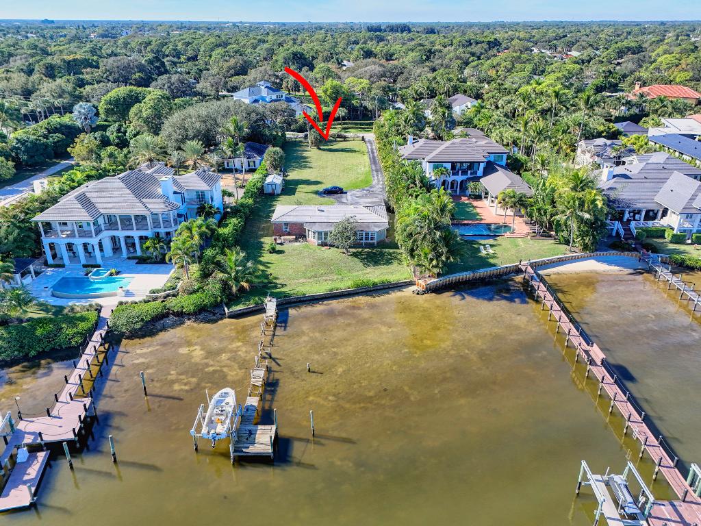 PENNOCK POINT - Land