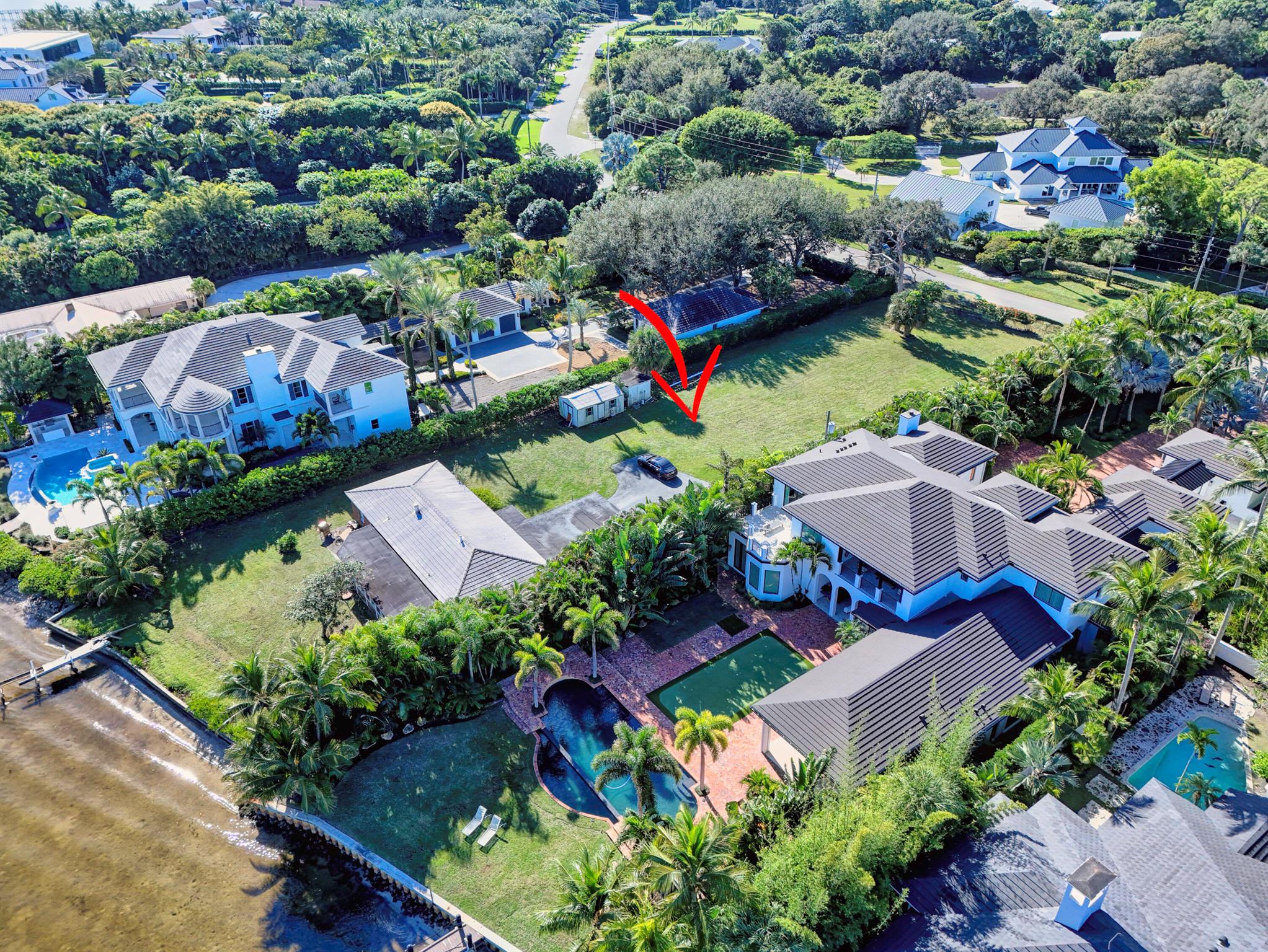 PENNOCK POINT - Land