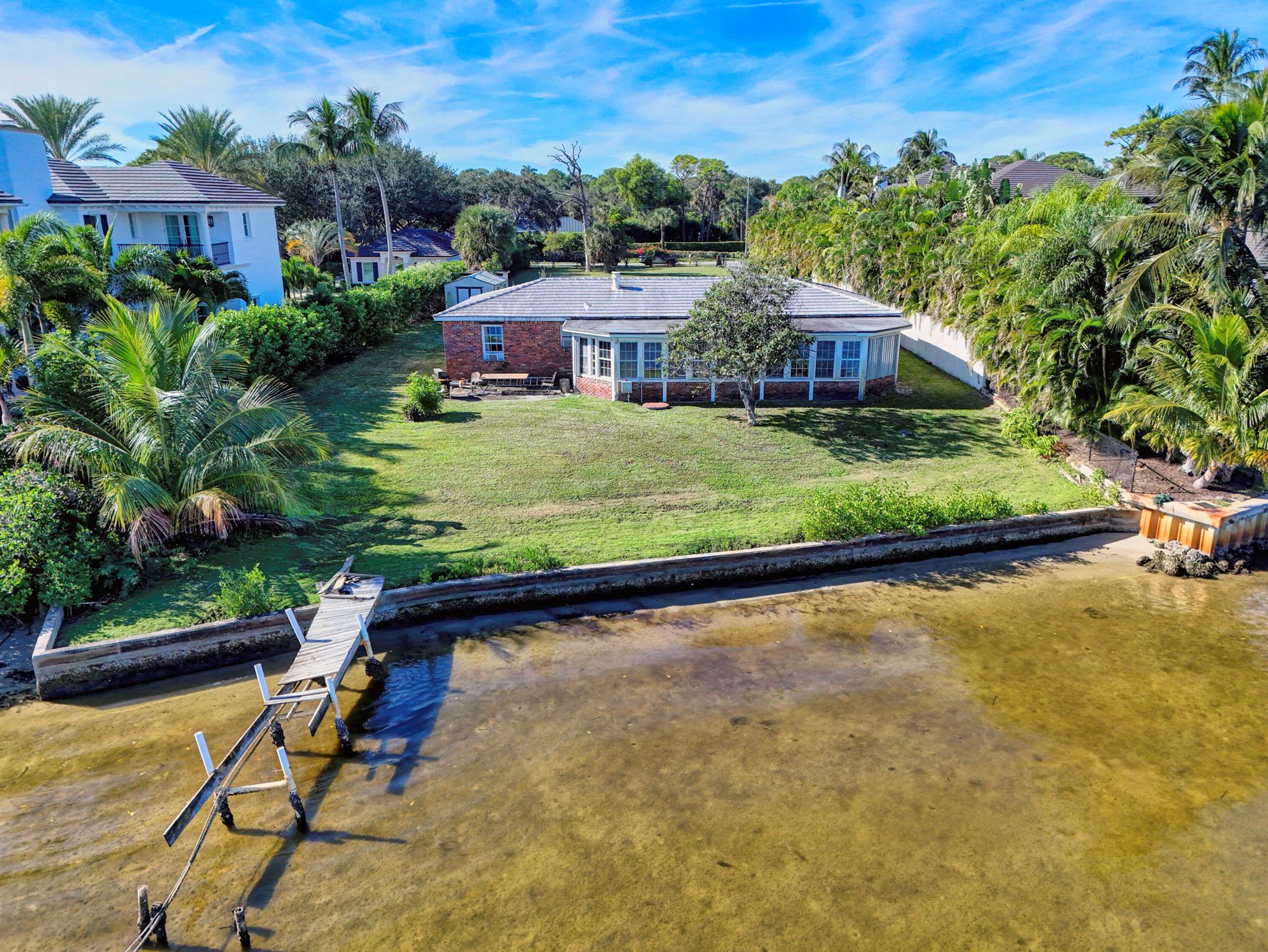 PENNOCK POINT - Land