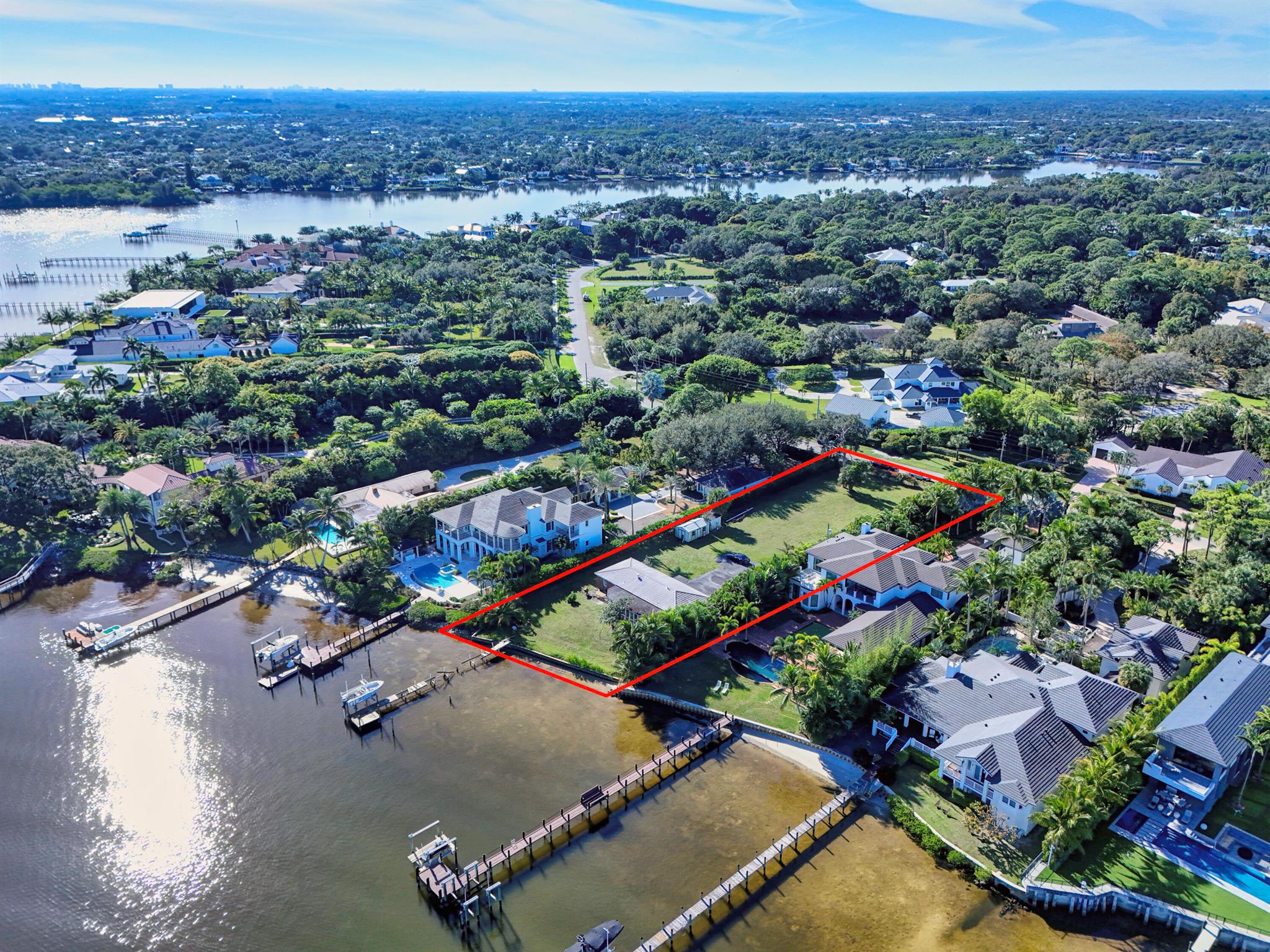 PENNOCK POINT - Land