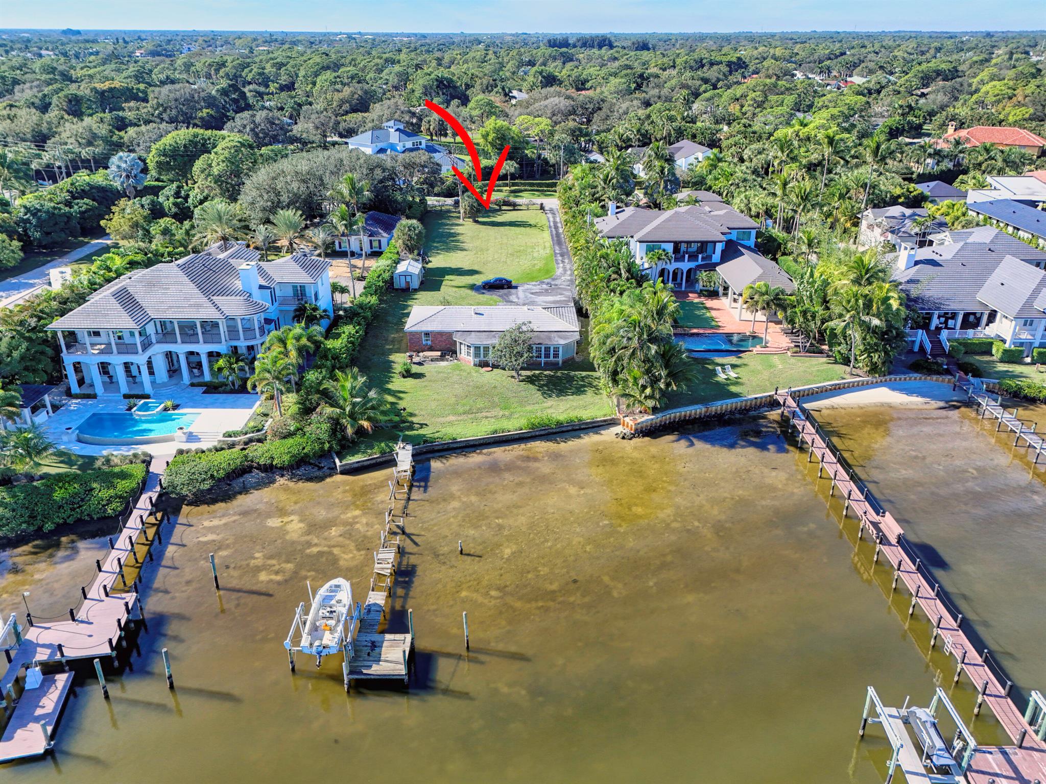 PENNOCK POINT - Land