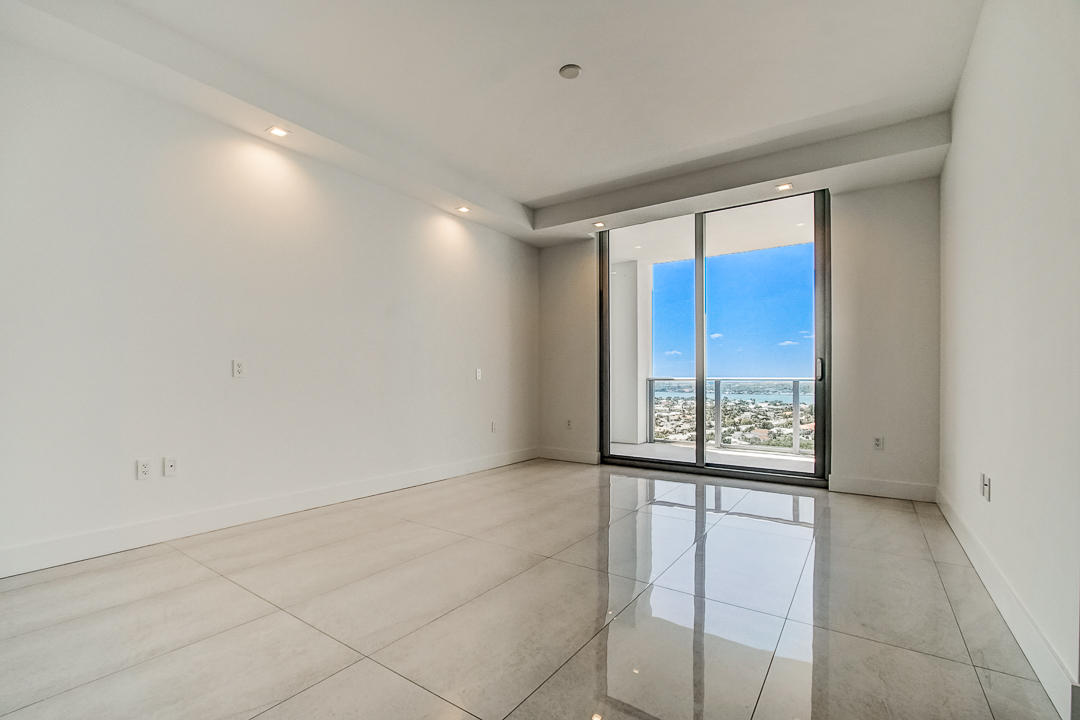 5000 NORTH OCEAN - Residential