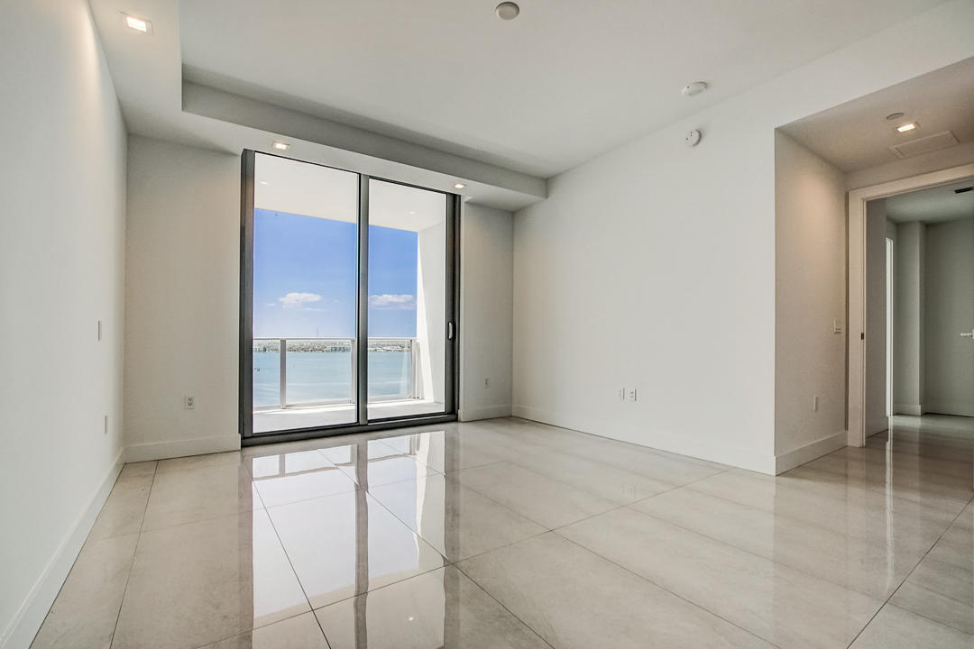 5000 NORTH OCEAN - Residential