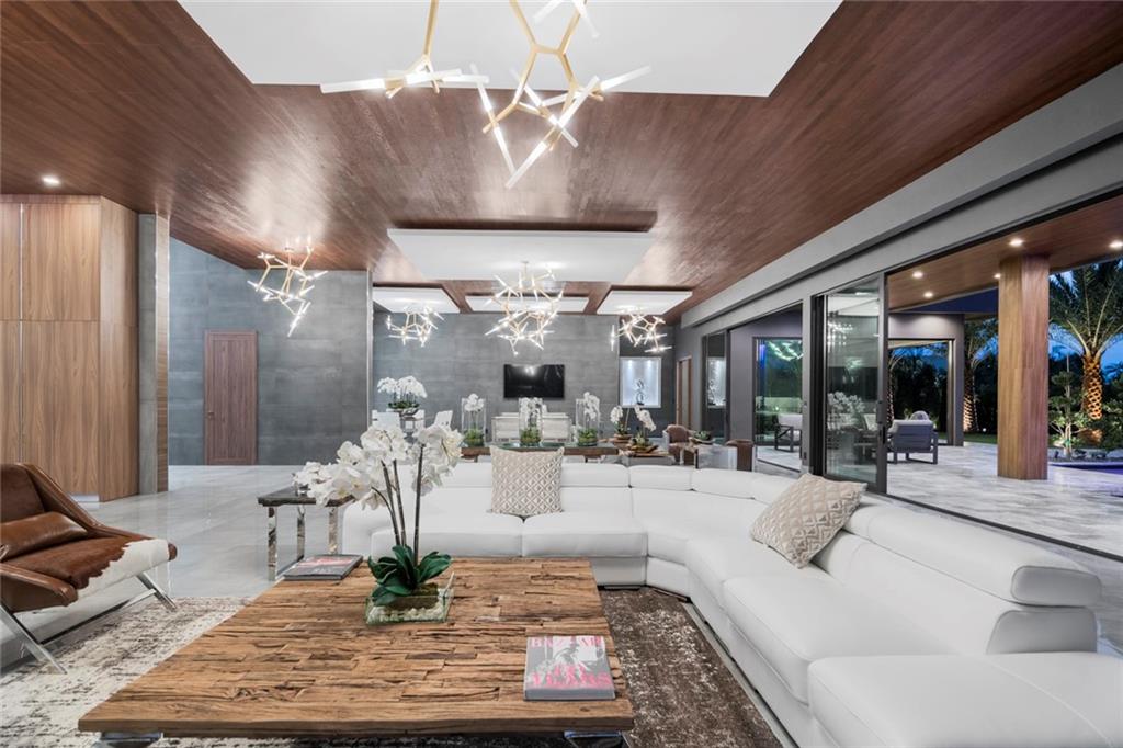 Coral Ridge Country Club - Residential