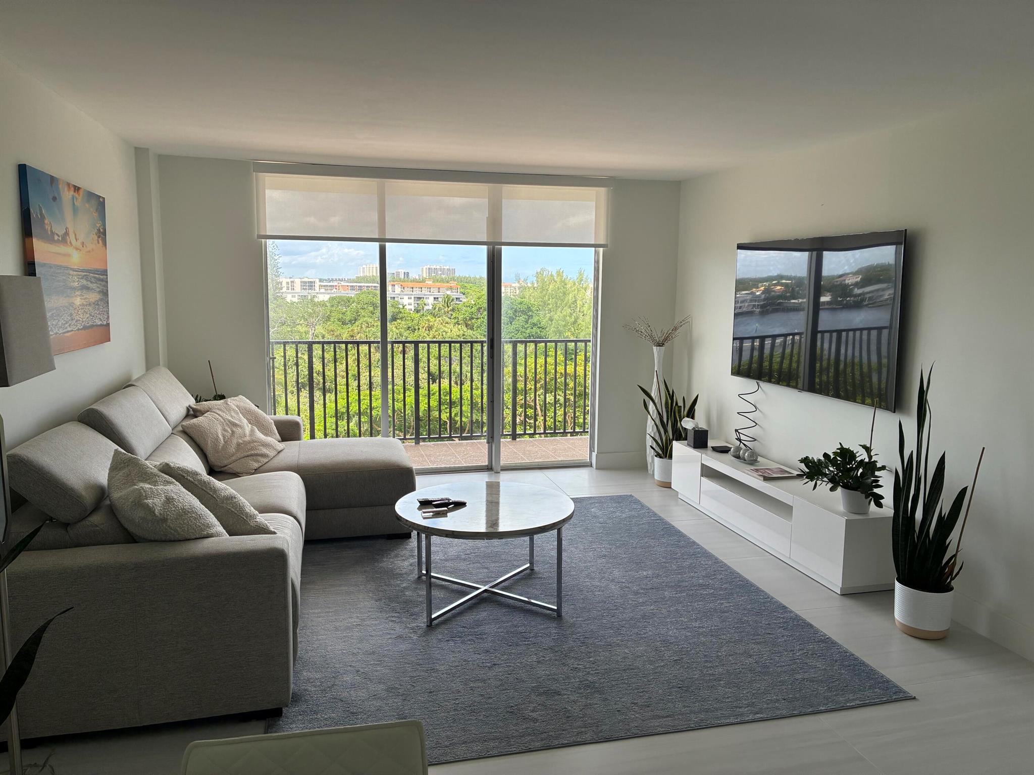 2121 N Ocean Boulevard 806w
