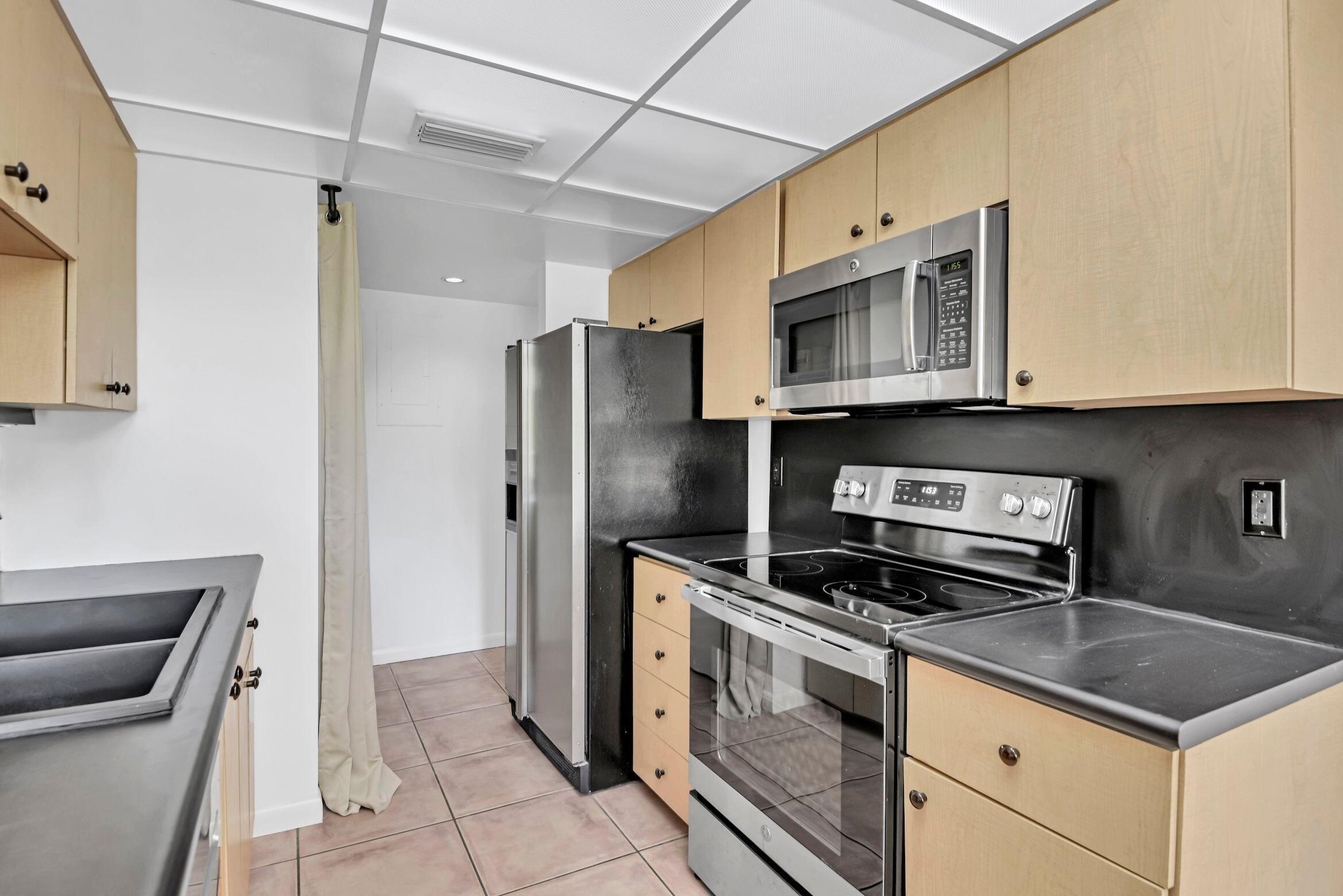 799 Jeffery Street 105