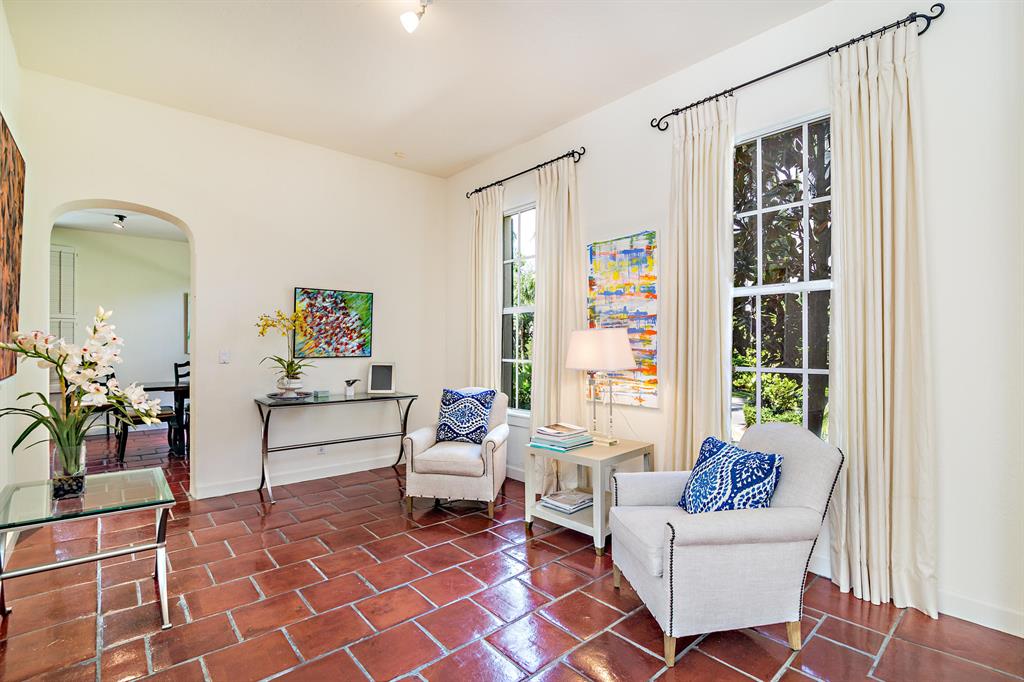 El Encanto IN - Residential