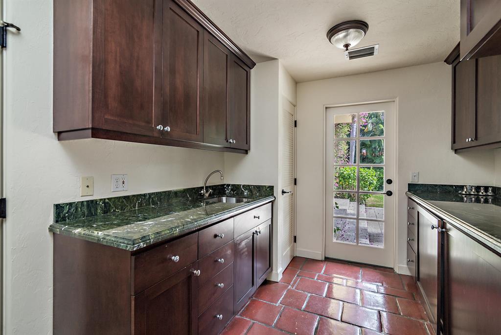 El Encanto IN - Residential